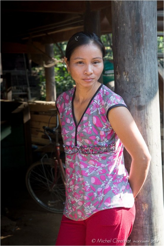 Young Woman Portrait : PU Luong Nature reserve , Vietnam 2013 - Reserve naturelle de Pu Luong au Vietnam