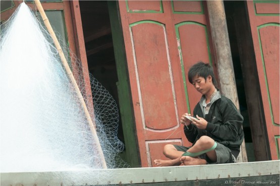 Shipyard , north of Halong