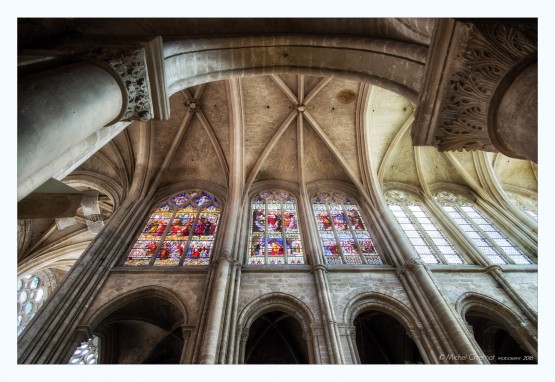 Senlis Cathedral nave