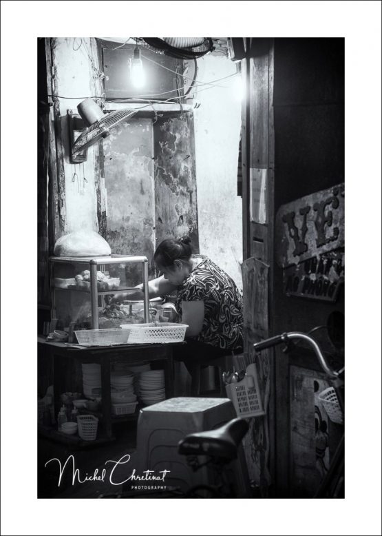 Hanoï street photography : small food stall