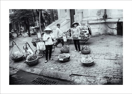 Street sellers in Hanoï