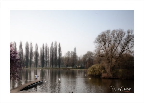 La Picardie en Images: Amiens - Parc Saint Pierre , vue sur la Tour Perret
