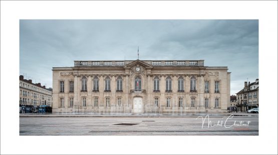 Photo   de l'Hôtel de ville  , place Jeanne Hachette à Beauvais