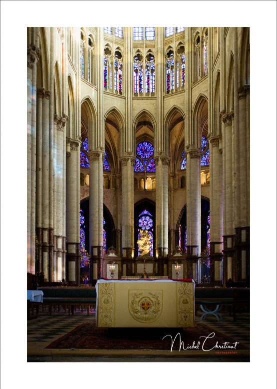 Photo de l'interieur de la Cathedrale Saint Pierre à Beauvais 