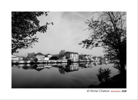 Quai d'Aval , depuis l'île St Maurice (en 2017)